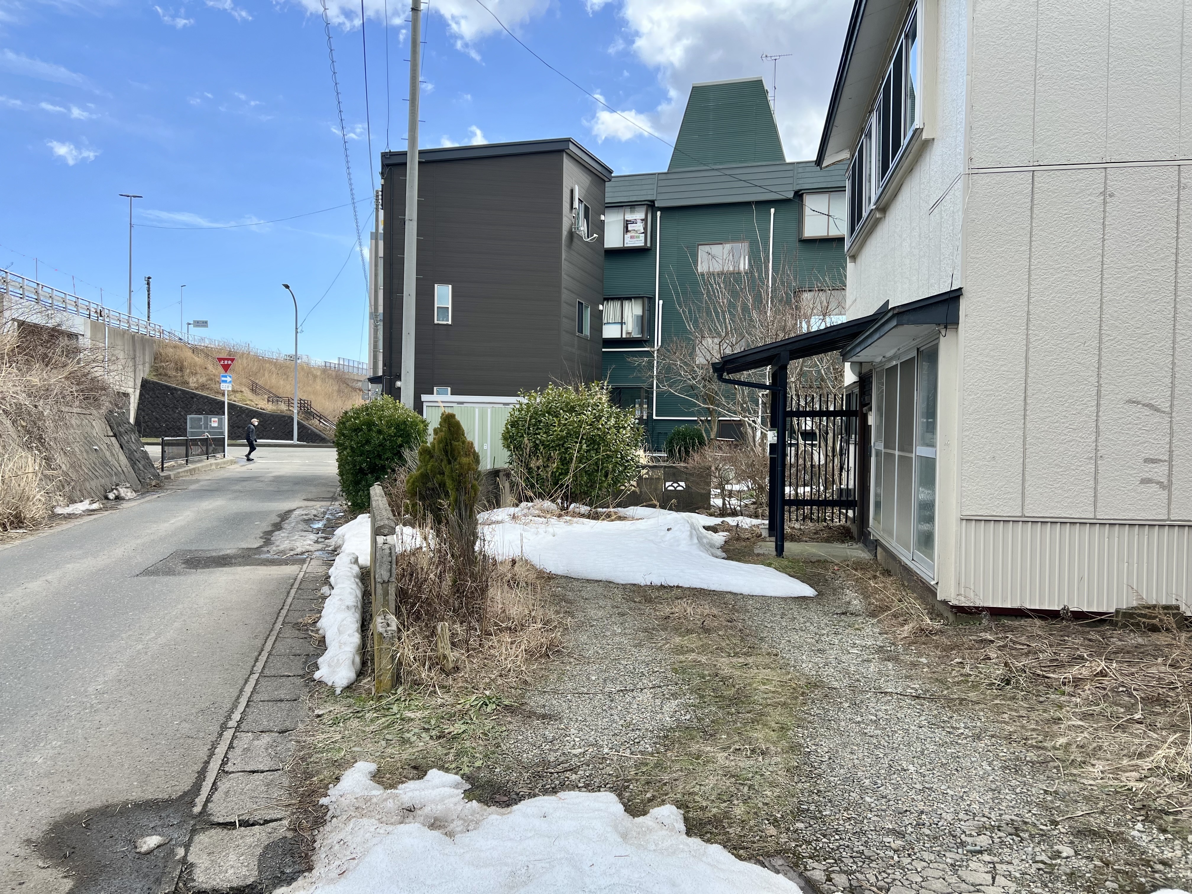 【建築条件無し】秋田市牛島西１丁目[3]