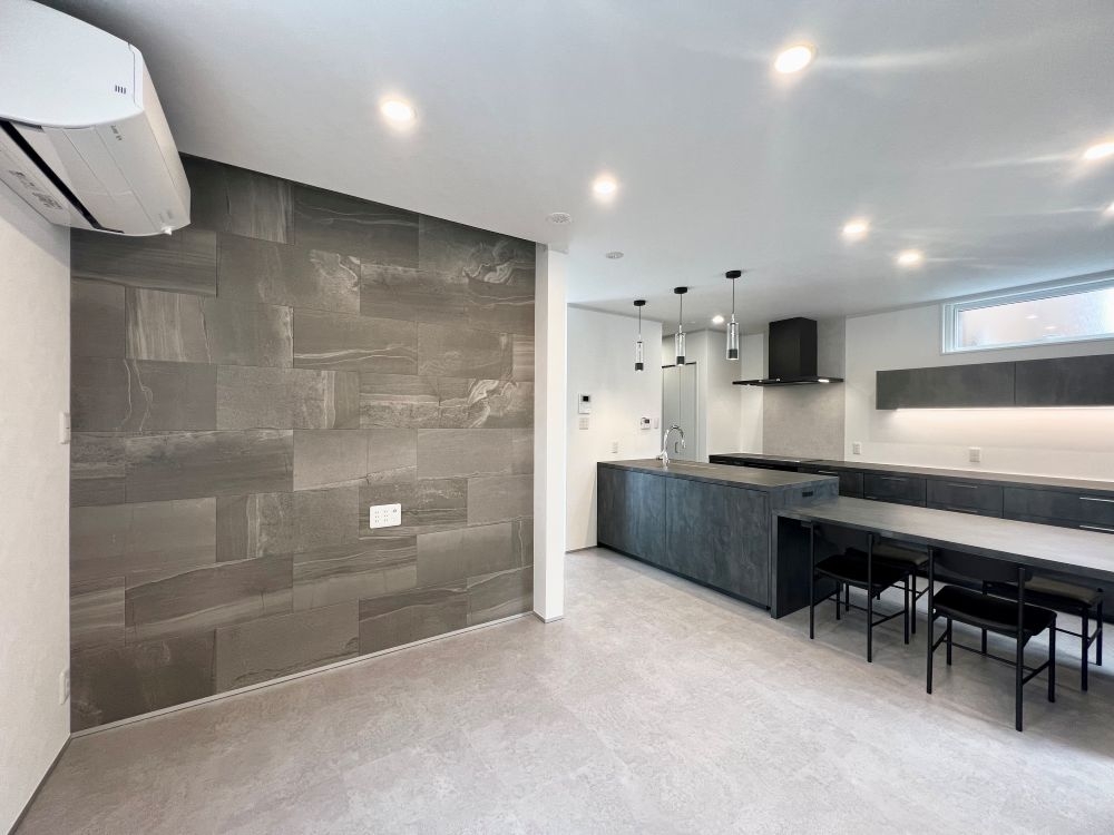 【販売中】秋田市手形字西谷地Ｂ棟[3]