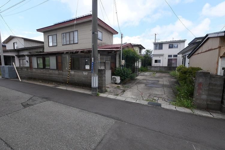 秋田市新屋豊町